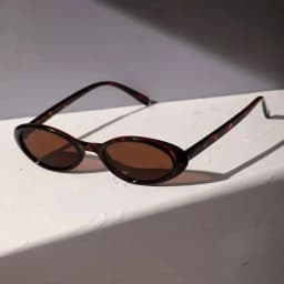 1Pc Sexy and Fashionable Small Oval Sunglasses Retro Fashion Leopard Print Frame Sunglasses Suitable for Travel and Vacation