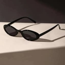 1Pc Sexy and Fashionable Small Oval Sunglasses Retro Fashion Leopard Print Frame Sunglasses Suitable for Travel and Vacation