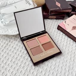 Charlotte Tilbury Lip Balm Facial Setting Powder Delicate Texture Flawless Liquid Foundation Cosmetics Moisturize Setting Spray