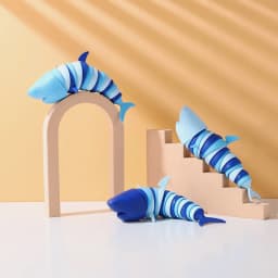 3D Articulated Shark Stress Reliever Hand Toy,Sensory Fidget Toy For Adults And Kids,Pressure Relief And Anti-Anxiety Desk Toy