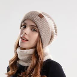 Double-Color Jacquard Hat for Women in Autumn and Winter, Thick and Warm Ear-Protection Knitted Hat with Fleece Lining, Two-Piec