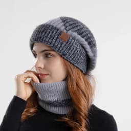 Double-Color Jacquard Hat for Women in Autumn and Winter, Thick and Warm Ear-Protection Knitted Hat with Fleece Lining, Two-Piec