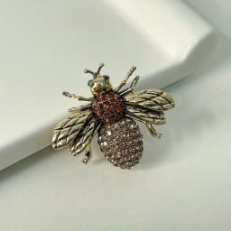 SKEDS Luxury Exaggerated Vintage Women Crystal Bee Brooch Pin Fashion Elegant Lady Exquisite Insect Rhinestone Badges