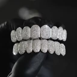 TOPGRILLZ Punk Iced Out Cubic Zircon Teeth Grills 8 Top & 8 Bottom Set Braces Full CZ Stones Dental Grills For Party Gift