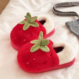 New Adorable Fruit Slippers for Winter Woman Warm Fluffy Slide Shoes Home Cloud Slipper Women Lovely Strawberry Shoe Room Scuff