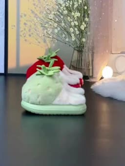 New Adorable Fruit Slippers for Winter Woman Warm Fluffy Slide Shoes Home Cloud Slipper Women Lovely Strawberry Shoe Room Scuff