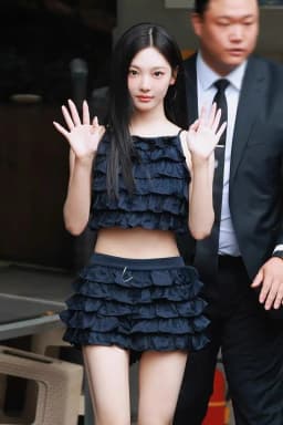 Ning Art Anna Tanaka Knot Lace Trim Top Vest Puffy Cake Short Skirt Set Women's Ethnic Costume Stage Wear