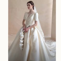 White V-Neck Wedding Dress 2026 New Style Bridal Gown Princess Skirt Lightweight Processional Outbound Gown Handmade Flowers