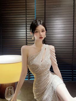 Elegant Sequin Evening Dress Bodycon Heavy Embellishment Birthday Party Celebration Dress Futuristic Frontal Style Short Skirt