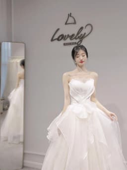 Simple Elegant Bridal Gown 2026 New Style Korean Version for Short Women Chest Bridesmaid Travel Photography Sensation