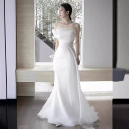 Silk Satin One Shoulder Lightweight Bridal Gown Simple Elegance White Dress Tailored Welcome Veil for Brides