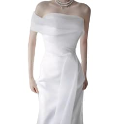 Silk Satin One Shoulder Lightweight Bridal Gown Simple Elegance White Dress Tailored Welcome Veil for Brides