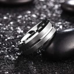 Fashion Men’s Silver Color Black Stainless Steel Ring Groove Multi-Faceted Ring For Men Women Engagement Ring Anniversary Gifts
