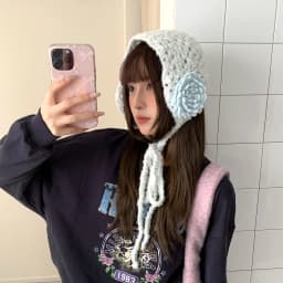 Sweet And Lovely Three-Dimensional Flower Knitted Handmade Women's Autumn And Winter Atmosphere Warm Earmuffs