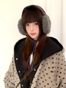 Retro Plaid Earmuffs For Women New Winter Style For Outdoor Cold Protection Thickened Warm Earmuffs With Straps For