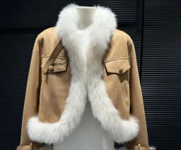 Women's Short Suede Fur Jacket 2025 Spring Autumn New Style Eco-friendly Commute Style Loose Fit with Fur Collar Warmth