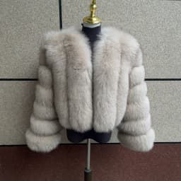 Women's Real Fox Fur Coat Winter Fashion Short Vertical Natural Fox Fur Raccoon Fur Jacket HUA QIU MEI SI