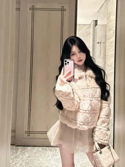 Eco-Friendly White Mink Fur Coat Warm Outerwear Diamond Collar Fluffy Top for Young Women Standard Fit Short Korean Style