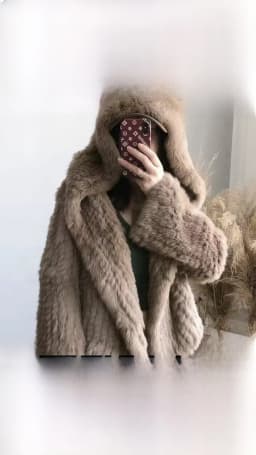 Women's Rabbit Fur Coat Winter Thickened Short Knitted Outerwear Fluffy Zipper Style Long Sleeve Hooded Casual Fashion
