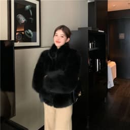 Hebe Style Plush Fur Jacket Women's Winter Warm Outerwear Eco-friendly Synthetic Leather Short Coat French Style Loose Fit