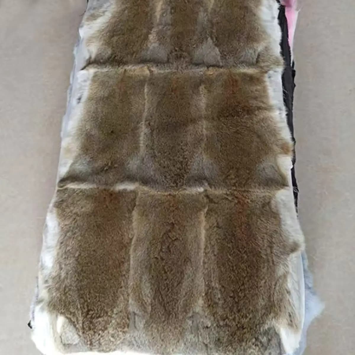 China Factory Wholesale Price Tanned Rabbit Skins Real Rabbit Fur Plate High Quality Rabbit Fur Skin 50*100