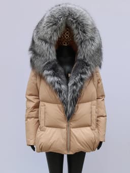 Fashion Outerwear Luxury 20234Winter Women Coat White Duck Down Jacket Super Large Real Silver Fox Fur Hooded Collar with Knit S