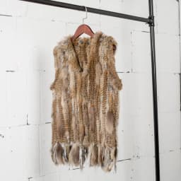 PUDI Women Knitted Handmade Real Rabbit Fur Vest Gilet Sleeveless Garment Waistcoat Female Natural Fur Coat Jacket VR031