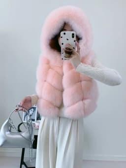 Women's Natural Fox Fur Vest Winter Warm Thick Fashion Hooded Genuine Sheepskin Real Fur Short Outerwear for Ladies