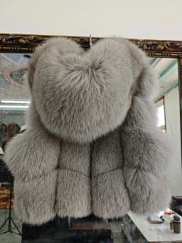 Women's Natural Fox Fur Vest Winter Warm Thick Fashion Hooded Genuine Sheepskin Real Fur Short Outerwear for Ladies