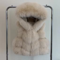 Women's Natural Fox Fur Vest Winter Warm Thick Fashion Hooded Genuine Sheepskin Real Fur Short Outerwear for Ladies