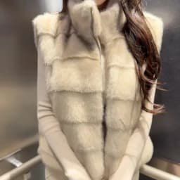 Winter Chic Luxury Fake Fur Vest Women's Zipper Sleeveless Stand Collar Warm Outerwear Short Style Straight Tube Shape