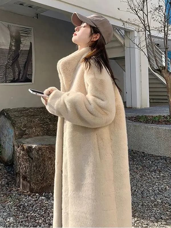 Women's Long Fur Coat European Mink Velvet Eco-friendly Fur Loose Warm Stand Collar Large Coat Simplicity Commute Style