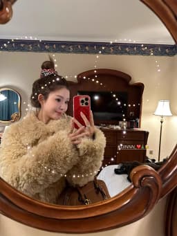 Eco-Friendly Faux Fur Jacket Women's Winter Plush Lamb Skin Integrated Outerwear Top Women's Winter Fashion Minimalist Style