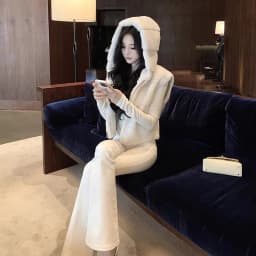 Women's Short Sleeveless Faux Fur Vest Coat with Hat Fall Winter High-End Versatile Fashion Korean Style Zipper Closure