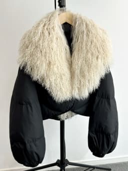 2024 Luxury Winter Natural Big Mongolian Sheep Fur Coat Women Short Feather Puffer Parka 90% White Duck Down Waterproof Jacket