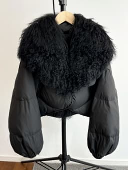2024 Luxury Winter Natural Big Mongolian Sheep Fur Coat Women Short Feather Puffer Parka 90% White Duck Down Waterproof Jacket