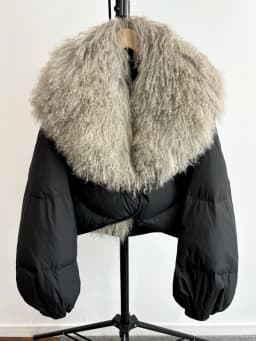 2024 Luxury Winter Natural Big Mongolian Sheep Fur Coat Women Short Feather Puffer Parka 90% White Duck Down Waterproof Jacket