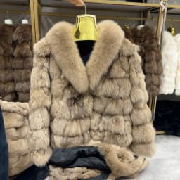 HUA QIU MEI SI Women's Natural Fox Fur Jacket with Fox Collar for Winter Warmth, Short Style Real Fox Fur Leather Jacket