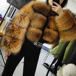 2026 New Natural Fur Premium Luxury Real Fur Coat Winter Women Natural Raccoon Fur Jacket Furry Jackets Female Vest