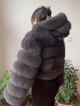 2026 Women's Real Fox Fur Coat Natural Warm Thick High Quality Full Sleeve Hooded Short Jacket Fashionable Winter Outerwear