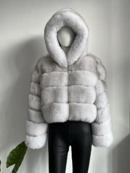 BEIZIRU Hooded Real Fox Fur coat woman winter Natural Coat warm waistcoat Custom