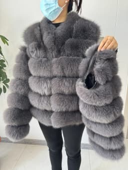 2026 NEW Style Real Fur Coat Women Short Fox Fur Coat Real Natural Winter Jacket High Quality NEW Fur Zipper Sleeve Jacket Vest