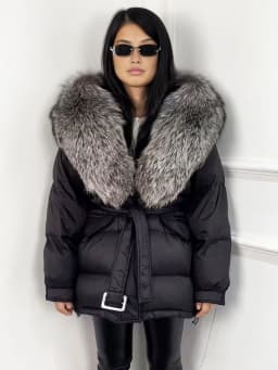 2026 New Fashion Winter White Duck Down Jacket Women Real Natural Fox Fur Hooded Thick Warm Belted Puffer Down Coat Warm Parka