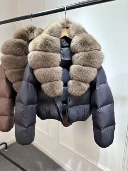 2025 New Winter Real Huge Natural Fox Fur Collar Thicken Warm 90% White Duck Down Jacket Women Casual Short Puffer Fur Coats