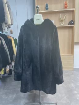 YOLANFAIRY 2025 Winter New in Outwears Women Real Fur Coat Female Mink Fur Coats Woman Whole Mink Fur Jacket Femme Abrigo Mujer