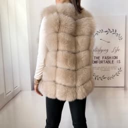 2023 New Women's Winter Real Fur Coat High Quality Natural Fox Fur Vest Fashion Luxurious Warm Sleeveless Dark buckle jacket