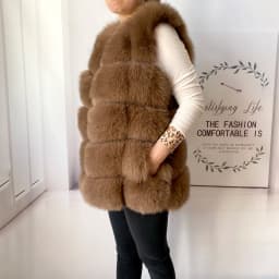 2023 New Women's Winter Real Fur Coat High Quality Natural Fox Fur Vest Fashion Luxurious Warm Sleeveless Dark buckle jacket