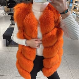 2023 New Women's Winter Real Fur Coat High Quality Natural Fox Fur Vest Fashion Luxurious Warm Sleeveless Dark buckle jacket
