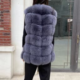 2023 New Women's Winter Real Fur Coat High Quality Natural Fox Fur Vest Fashion Luxurious Warm Sleeveless Dark buckle jacket
