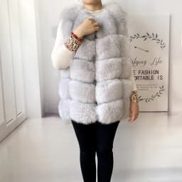 2023 New Women's Winter Real Fur Coat High Quality Natural Fox Fur Vest Fashion Luxurious Warm Sleeveless Dark buckle jacket